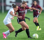 Mechanicsburg girls soccer downs Hershey 2-0 in Mid-Penn Keystone tilt