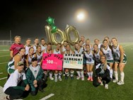 Autumn Albright, Shay Dyer reach 100-point mark as West Perry field hockey blanks Waynesboro