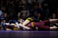 Boiling Springs boys wrestlers clinch Colonial Division title with handsome win over Big Spring