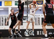 Chance Yanoski, Josh Smith carry Mechanicsburg to its first 6A tournament victory over Conestoga Valley