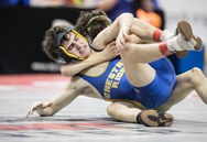 Standout Pa. high school wrestler dies in car crash